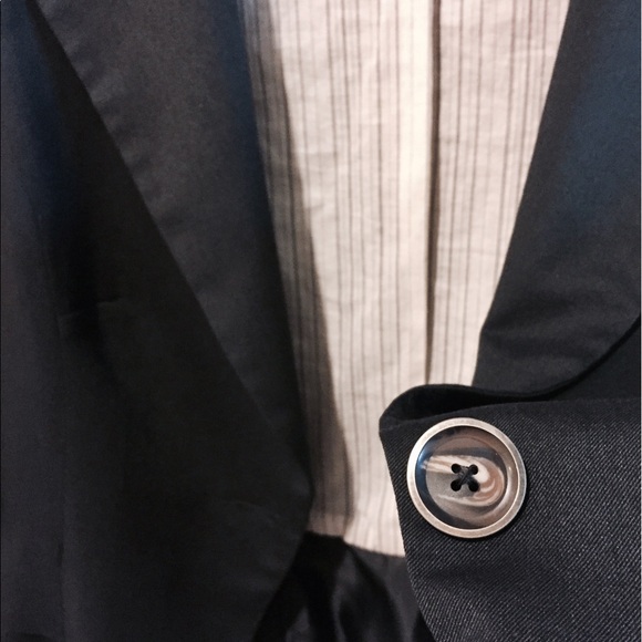 CABI Peplum Blazer with Cotton Lining💝 - Picture 7 of 8